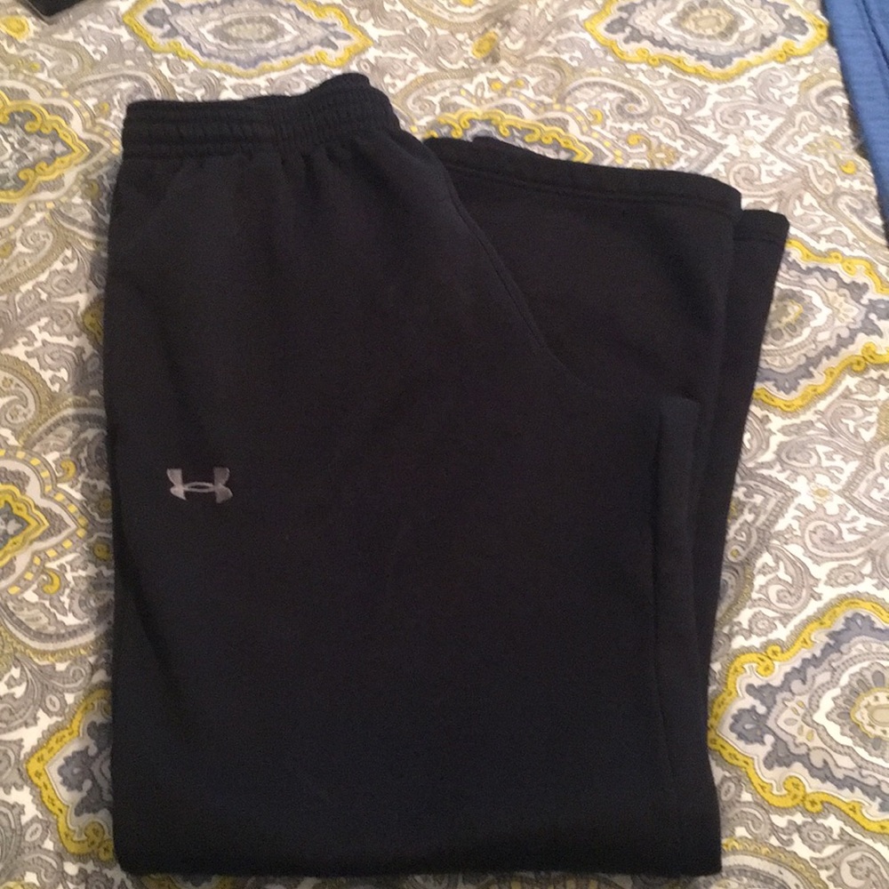 Men L Under armour fleece lined pants
